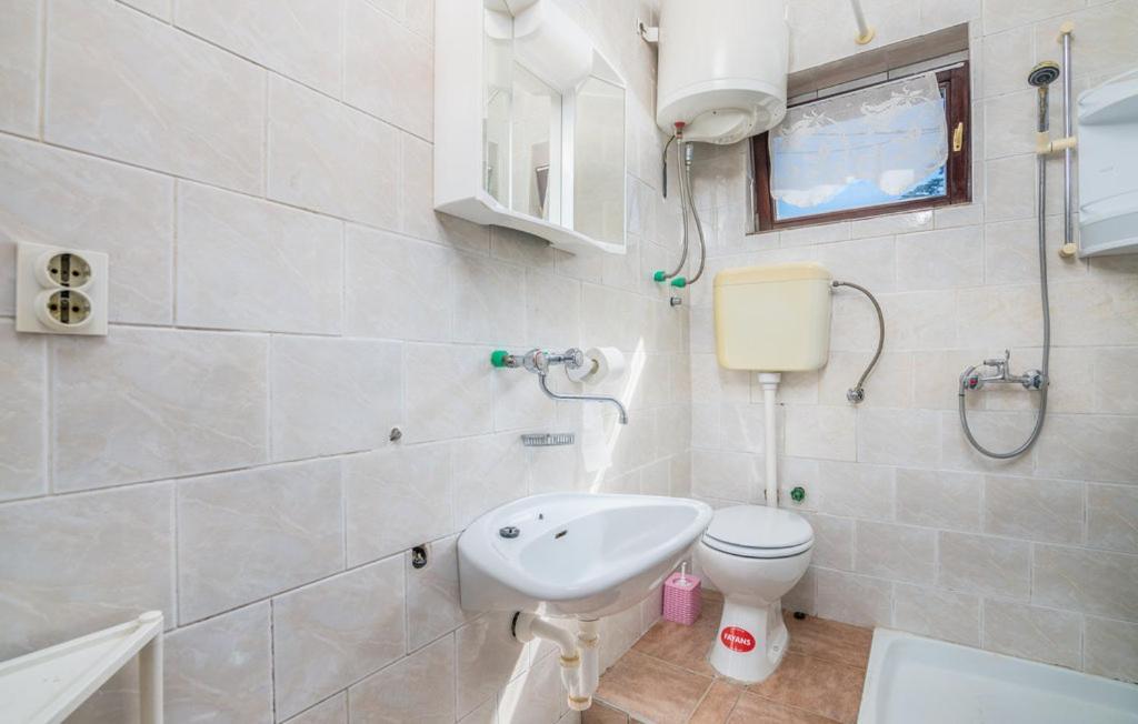 Apartmani Mile Krk Town Eksteriør billede