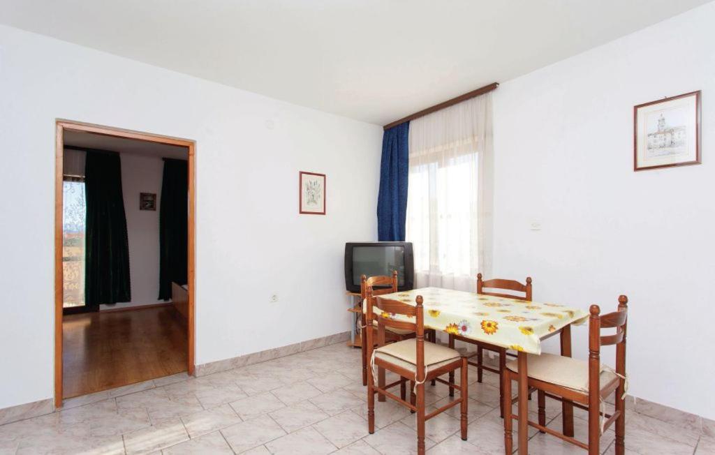 Apartmani Mile Krk Town Eksteriør billede
