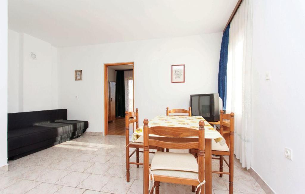 Apartmani Mile Krk Town Eksteriør billede