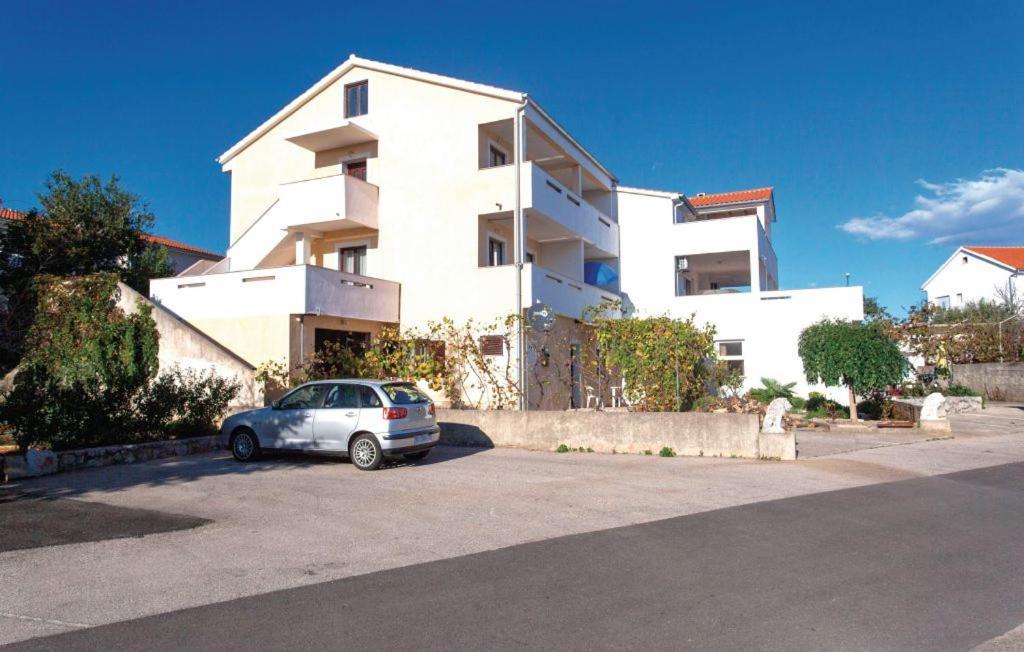 Apartmani Mile Krk Town Eksteriør billede
